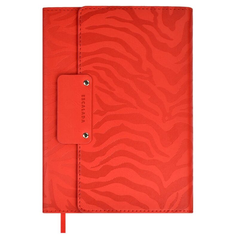 Ежедневник недат. А5 160л "Матлассе" красный, иск.кожа, мягкий переплет, блинт.тиснение, офсет, ляссе