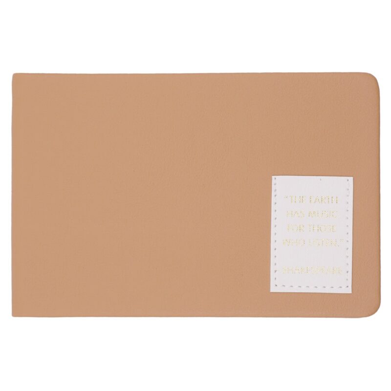 Еженедельник недат. 64л 160х105 "NUANCES" крем брюле, 7Б, иск.кожа, тв.переплет, тонир.блок, нашивка с тисн.фольгой, скругл.углы, ляссе, инд.уп