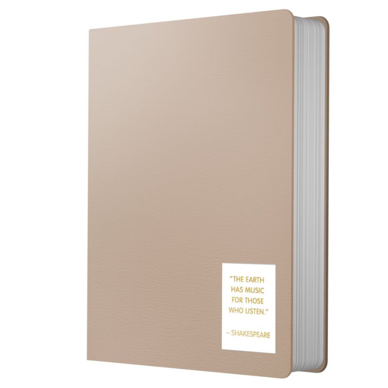 Записная книжка А6+ 136л кл. "NUANCES. Крем-брюле" 7БЦ, иск.кожа, нашивка, скругл.углы, ляссе